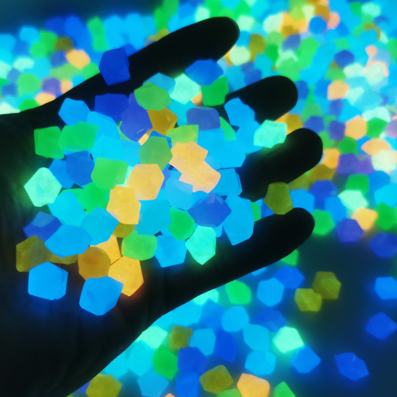Outdoor Luminous Stones Glow In Dark Garden Pebbles Fish Tank Decoration Pebble Rocks Aquarium Mix Color 100/200pcs/Bag RR2185